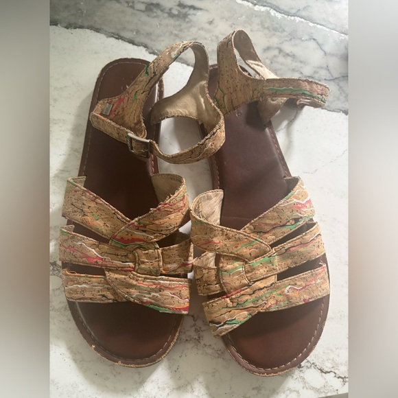 Toms Size 9 Zoe Cork Paint Splattered Flat Sandals Multi Color Ankle Strap - Picture 1 of 5